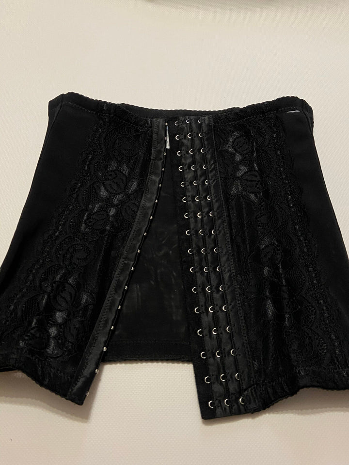 Spitzen-Korsettgürtel mit Luftzirkulation – figurformend & atmungsaktiv (5109) Schwarz