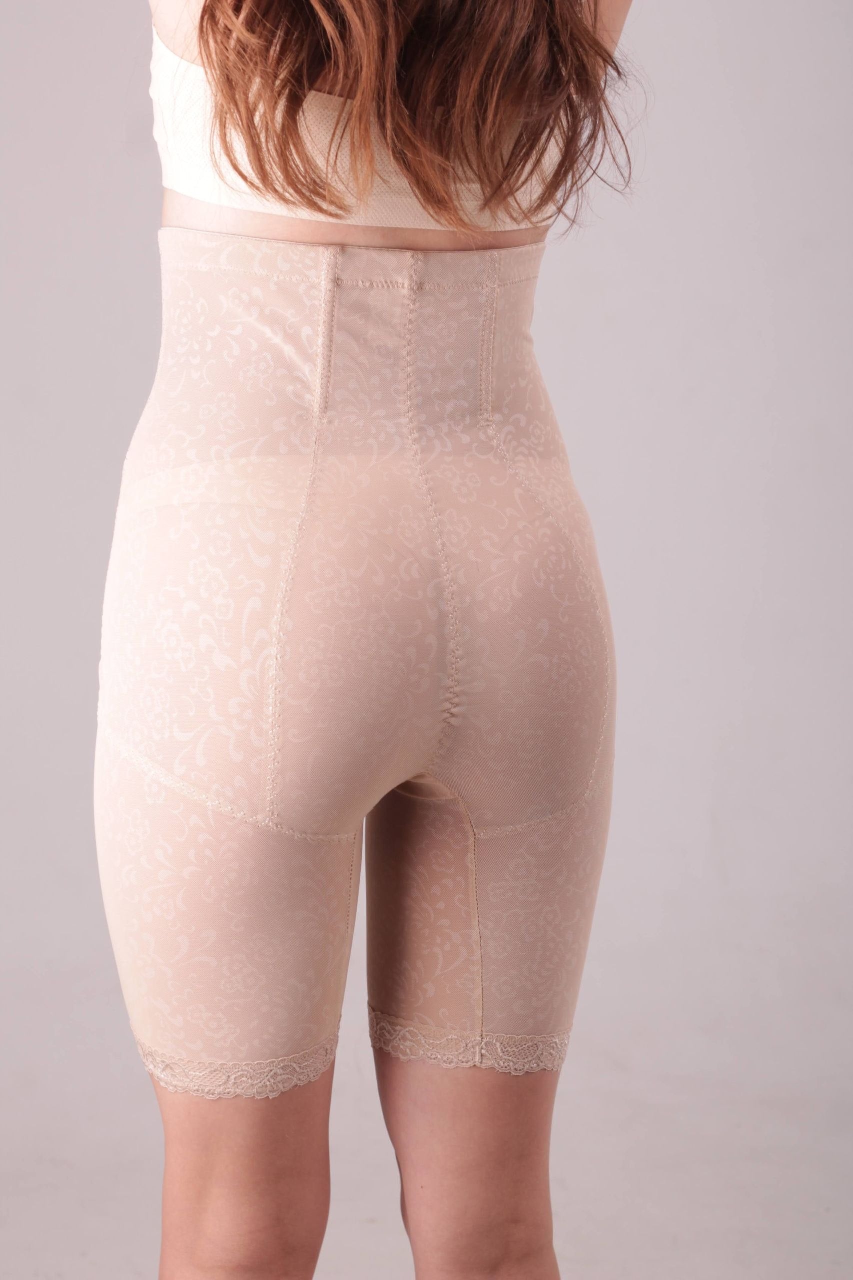 Hohe formende Spitzen-Panty mit Shaping-Effekt (2131) Beige